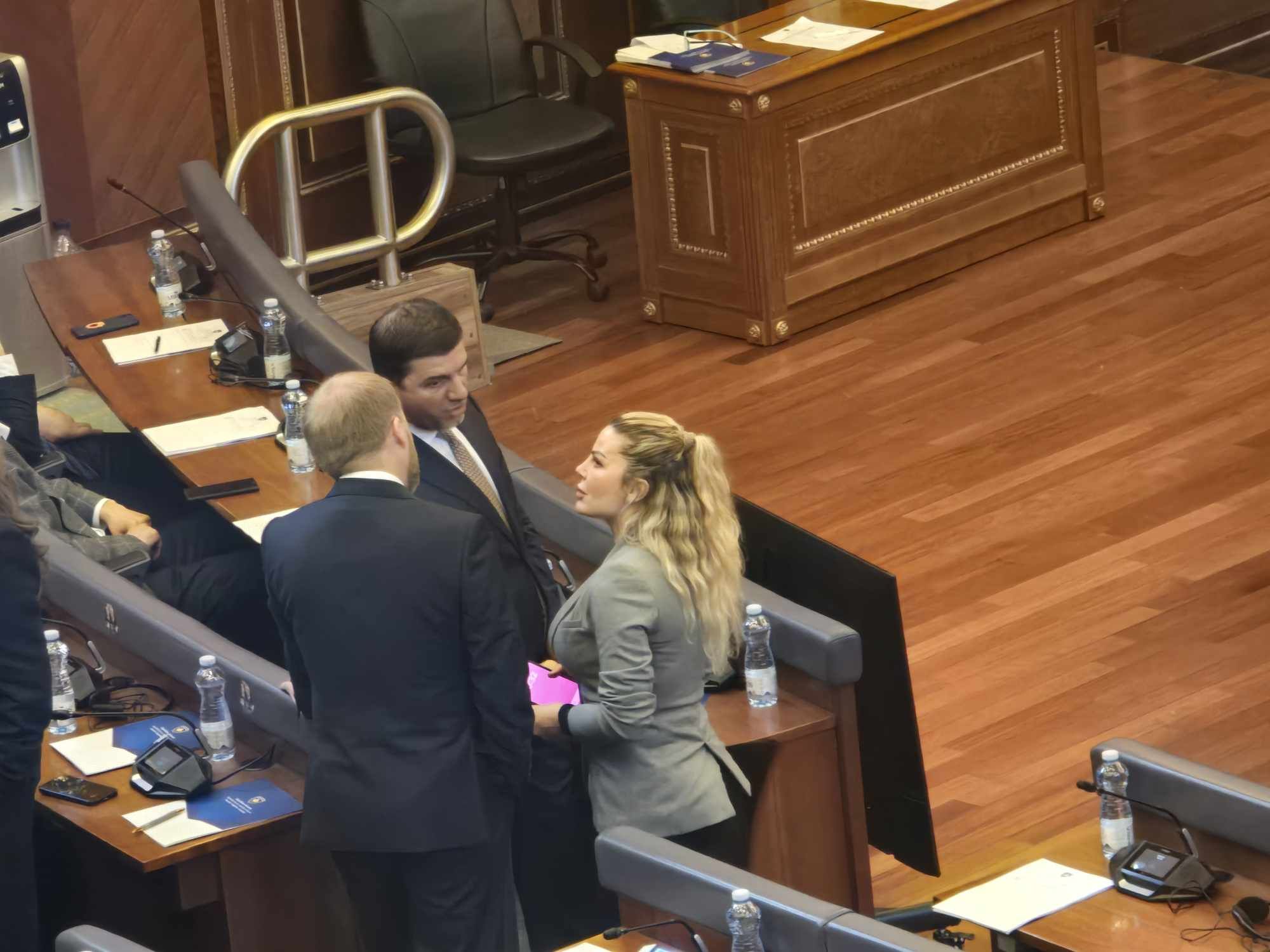 Duda Balje nga t’frynë era, sa me VV-në sa me PDK-në